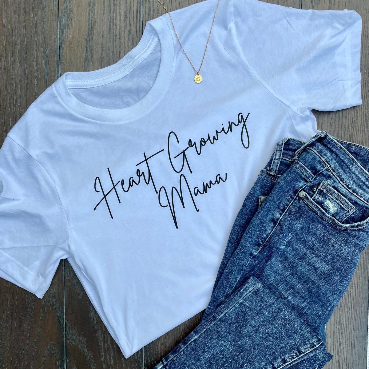 Heart Growing Mama Graphic Tee